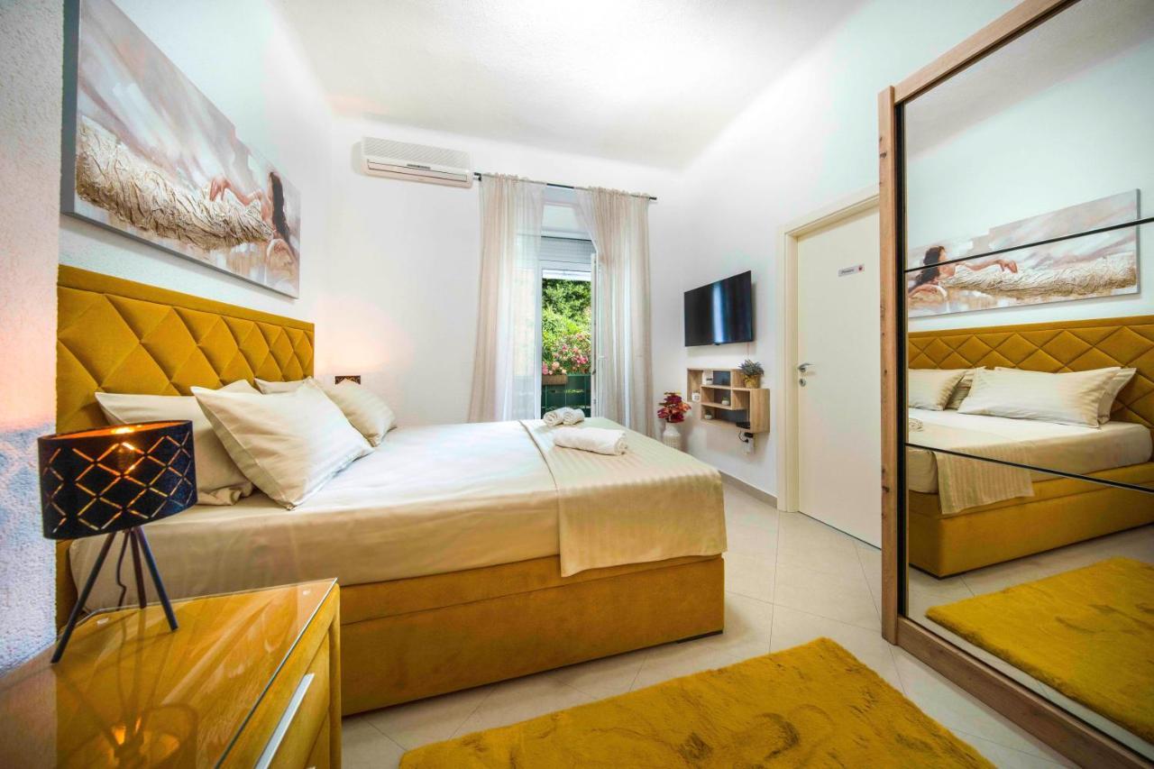 Apartment Alice Central Luxe Split Exterior foto