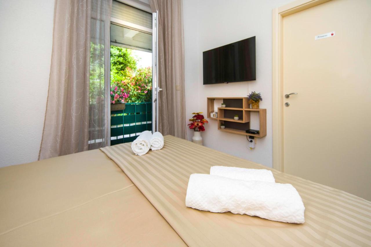 Apartment Alice Central Luxe Split Exterior foto